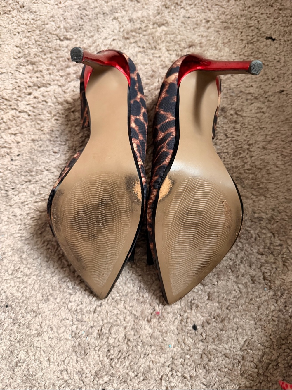 Leopard Print Pointed Toe Pumps with Red Heel